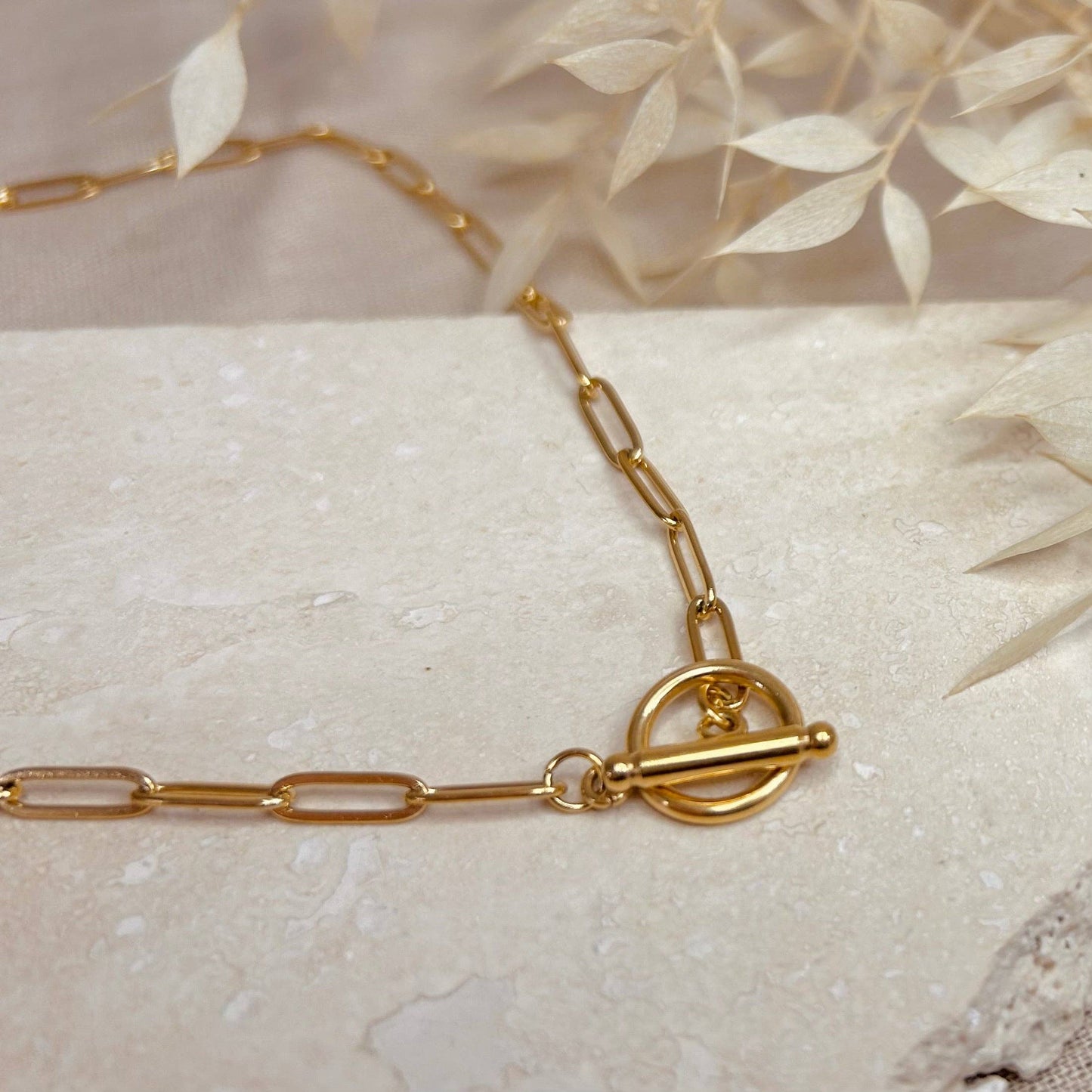 Everyday Long Link Bar Clasp Necklace