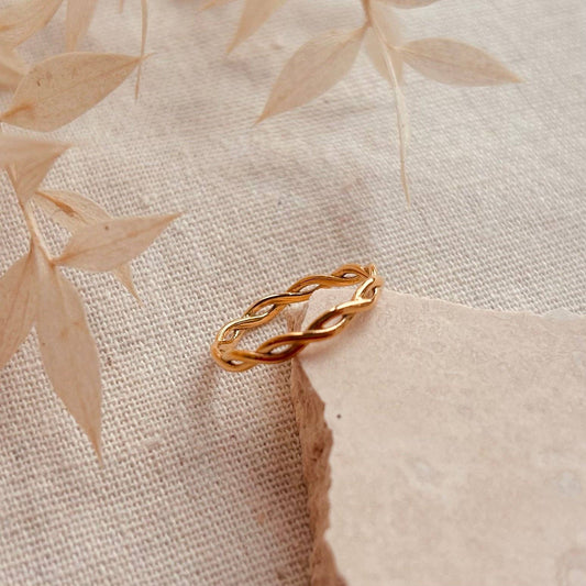 Everyday Twisted Band Ring