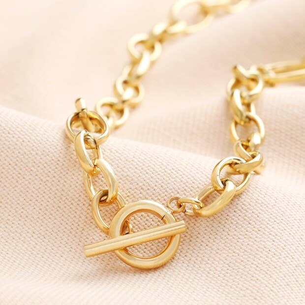 Stainless Steel T-Bar Oval Link Chain Necklace in Gold