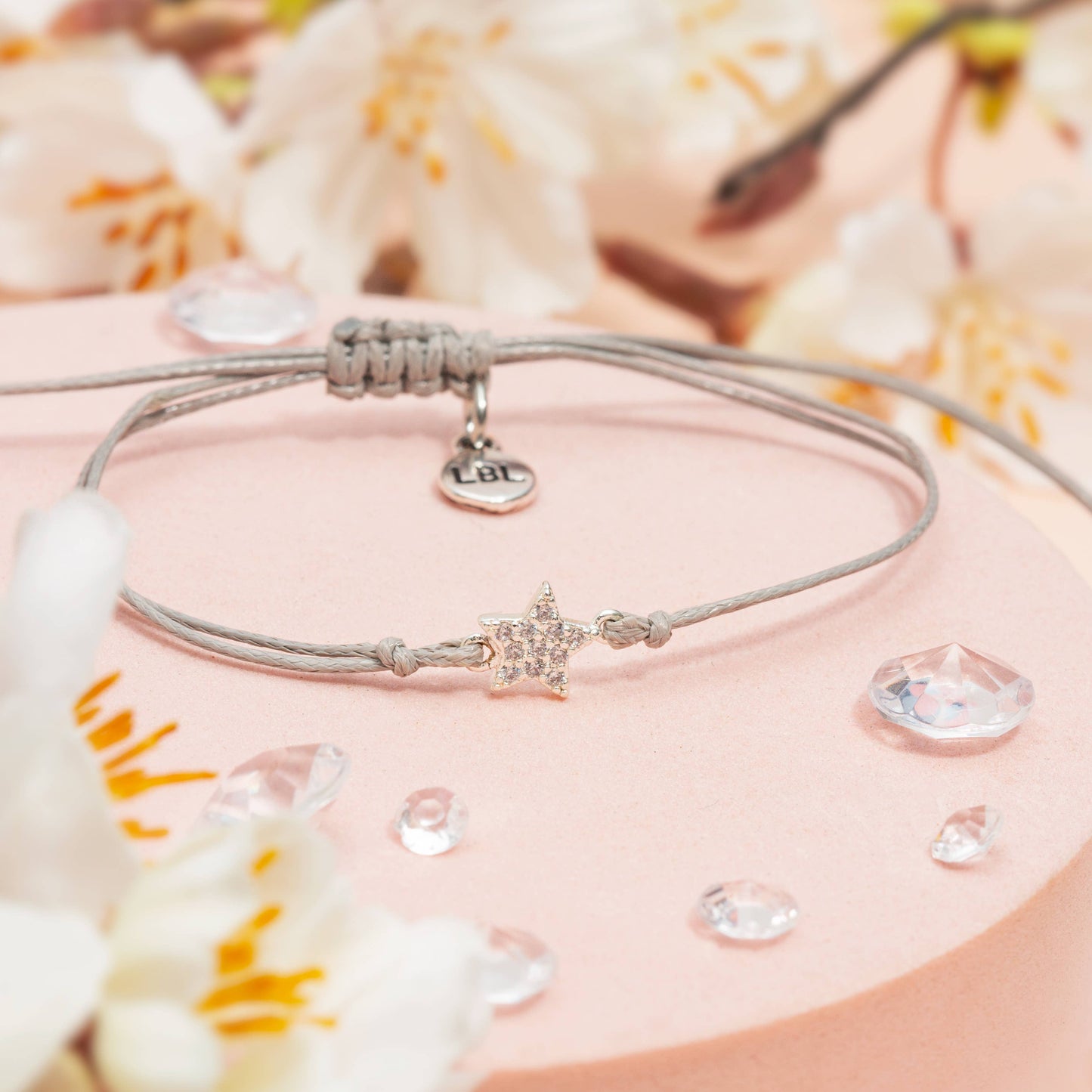 Holly Jolly Christmas – Star Charm Bracelet