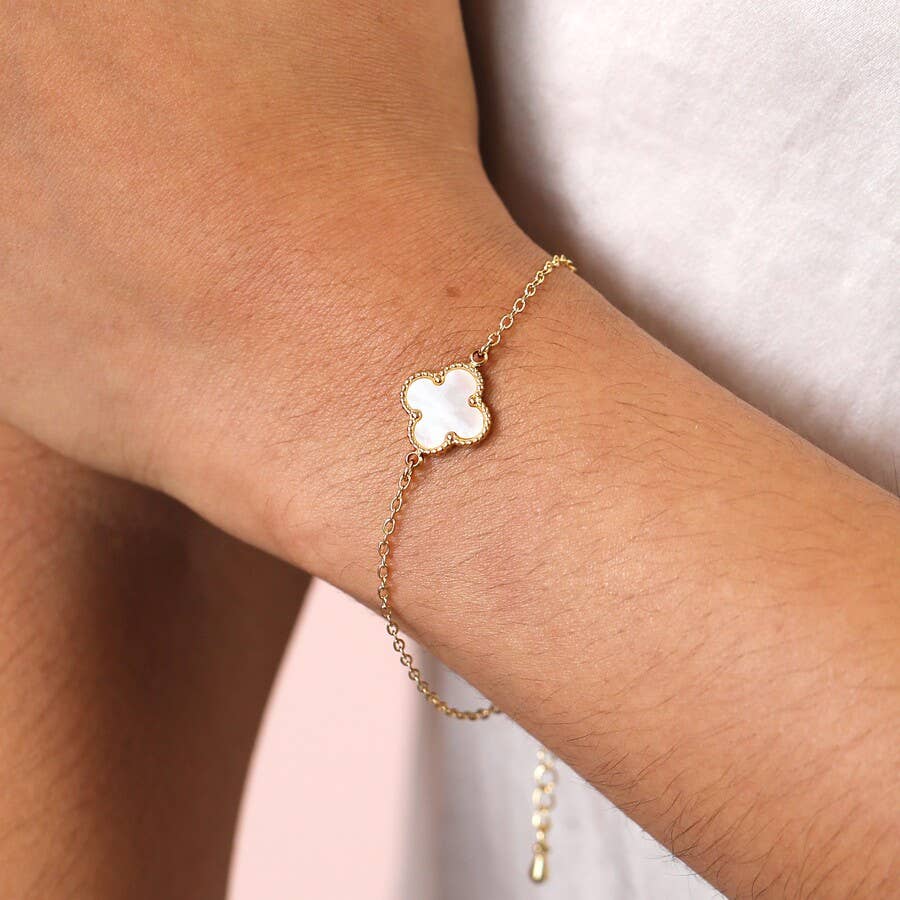 Shell Flower Charm Bracelet in Gold