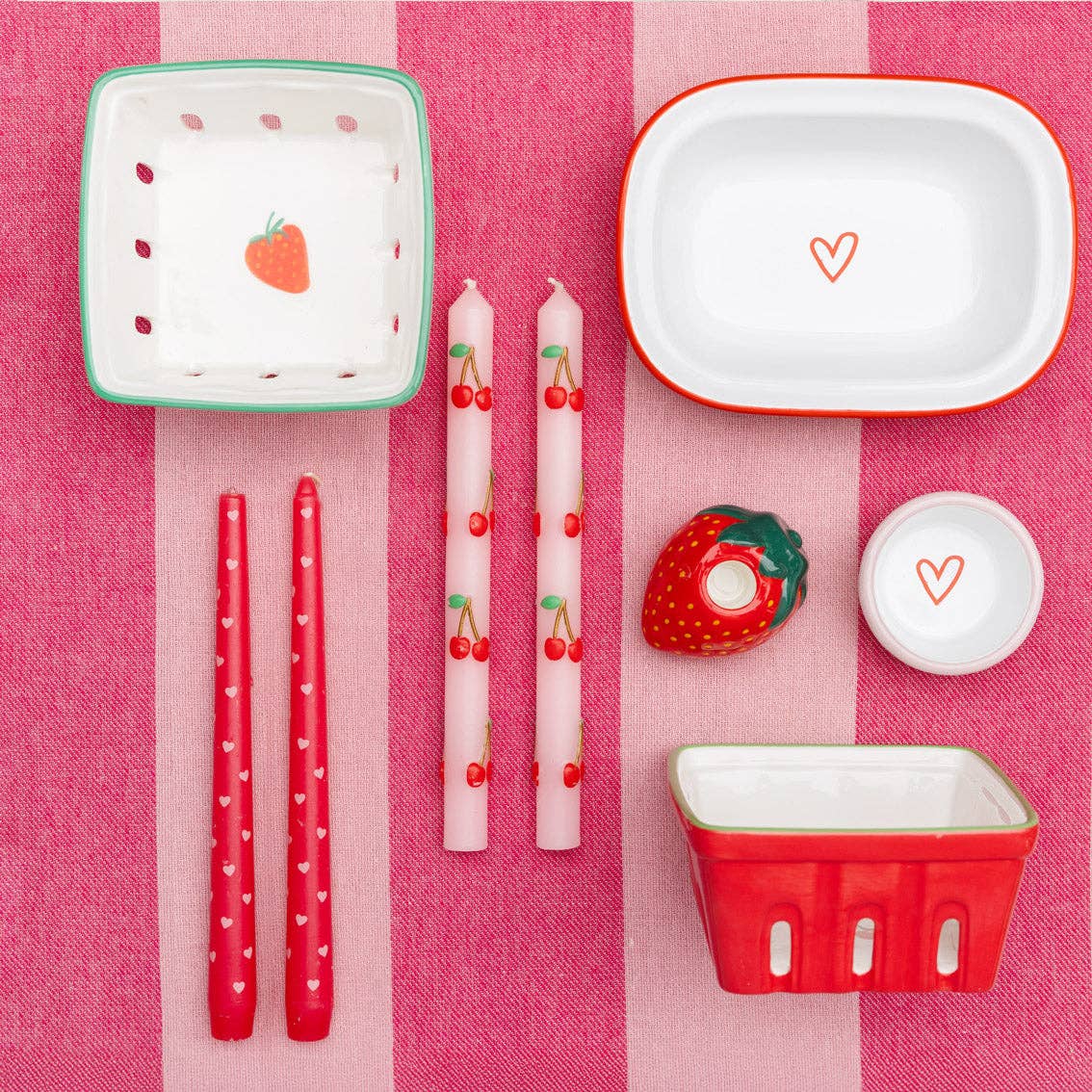 Heart Pink Oven Enamel Dish - 20cm | Valentines Decor |